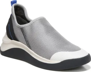 Mendora Slip-On Sneaker
