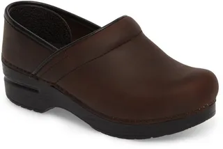 Wide Pro Clog