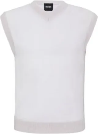 Sweater vest in a sheer knit