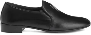 Fergus logo-lettering loafer
