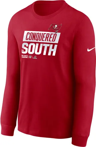 Nike Men's 2022 NFC South Champions Trophy Collection (NFL Tampa Bay Buccaneers) Long-Sleeve T-Shirt in Red