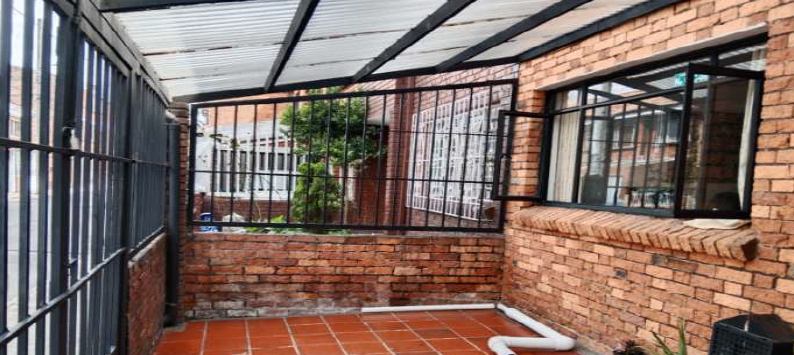 CASA EN BOGOTÁ - POPULAR MODELO - Foto 2