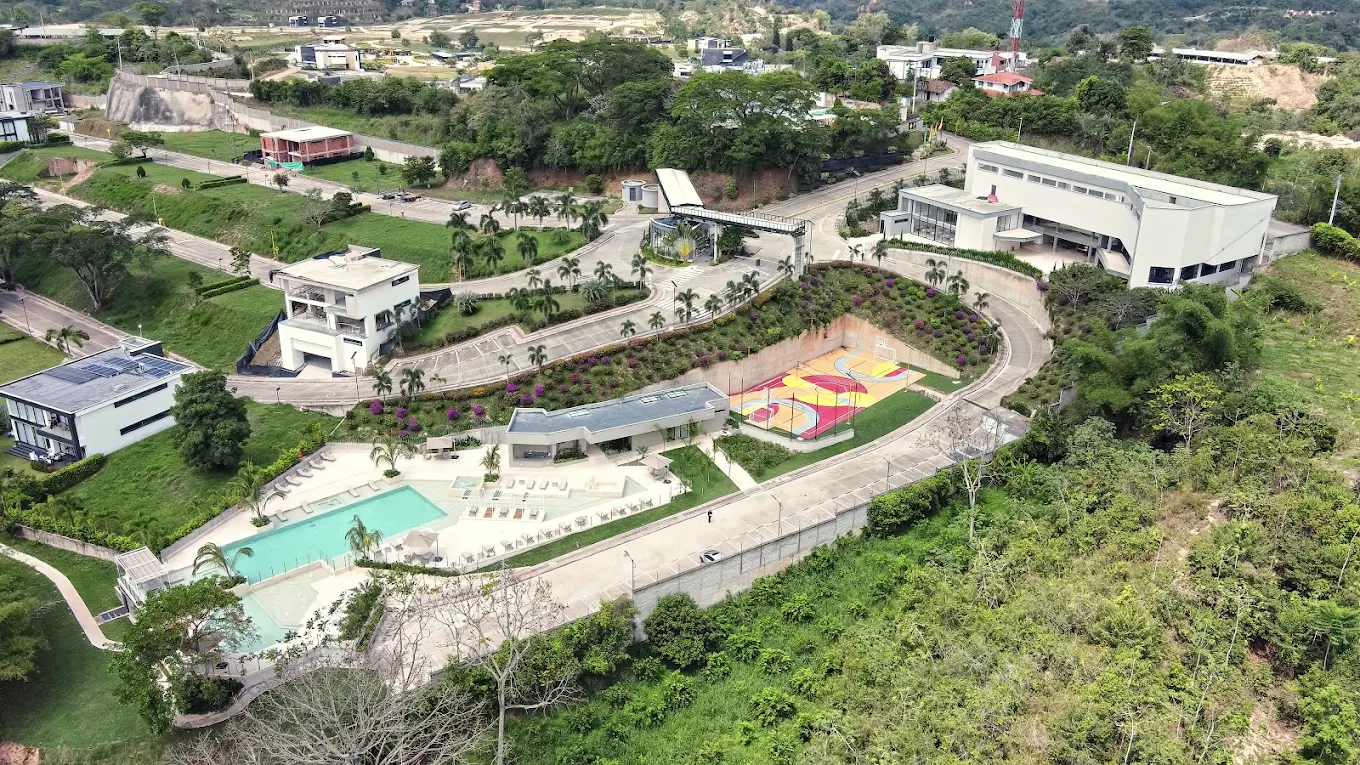 LOTE 57 EN FLORIDABLANCA - CONJUNTO RUITOQUE PARKHOUSE - APG - Foto 1