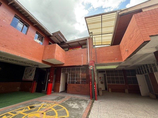 EDIFICIO EN BOGOTÁ - LOS ALCACEREZ - BARRIOS UNIDOS - Foto 2