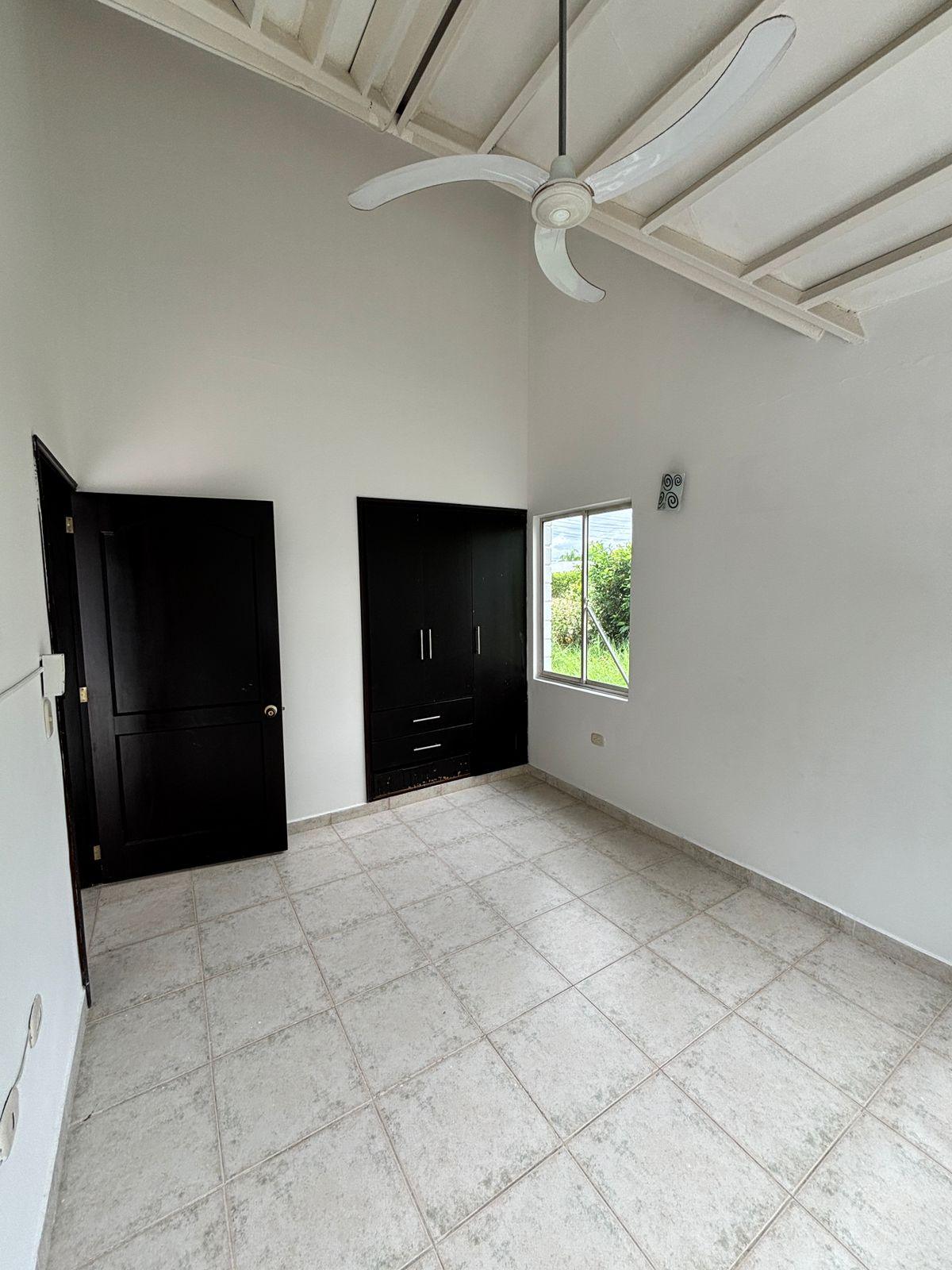 CASA EN RICAURTE  - CONDOMINIO CAMINOS DEL PEÑON - Foto 4