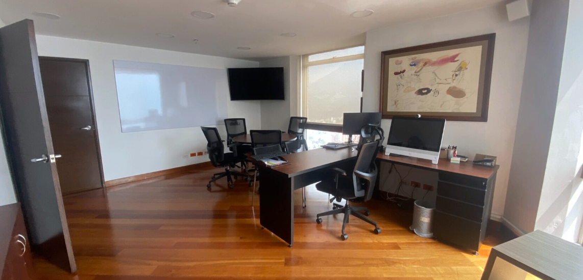 OFICINA EN LA TORRE COLPATRIA - BOGOTÁ - Foto 2