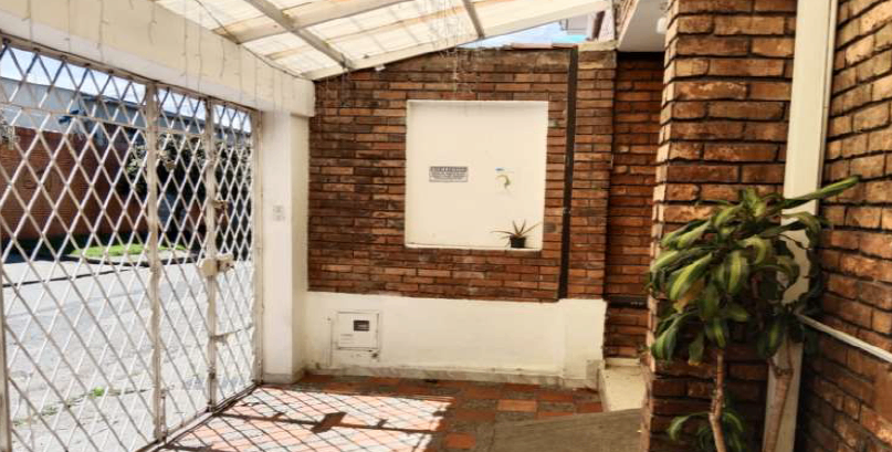 CASA EN BOGOTÁ - POPULAR MODELO - Foto 2
