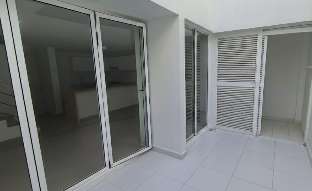CASA 21 EN BARRANQUILLA - CIUDAD JARDIN - Foto 4