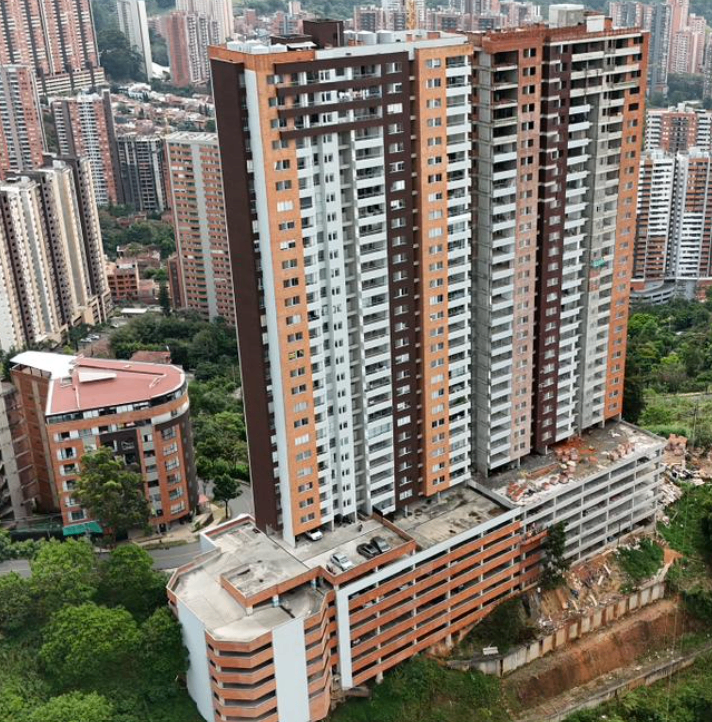 APARTAMENTO EN SABANETA - LAGOS DEL SUR - Foto 1