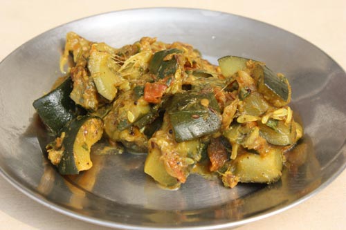 Rezept für Zucchini mit Tomaten