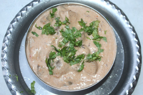 Königliche Vegane Pilze in Cashew-Soße