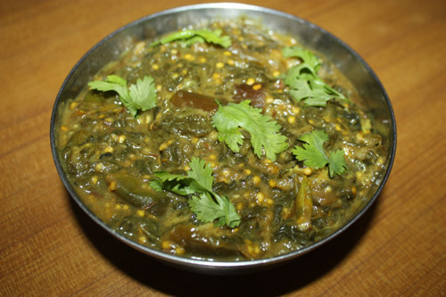 Baingan Palak - Rezept für Aubergine in Spinat