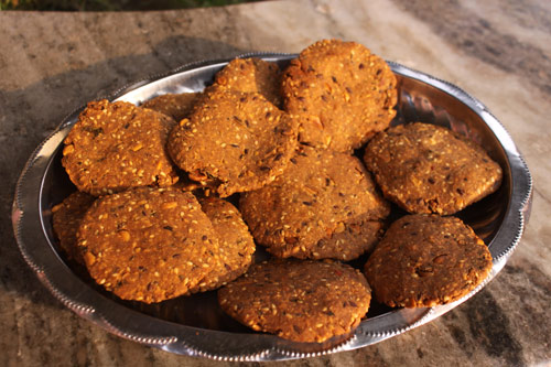 Recipe for Healthy Mathri with mixed Seeds