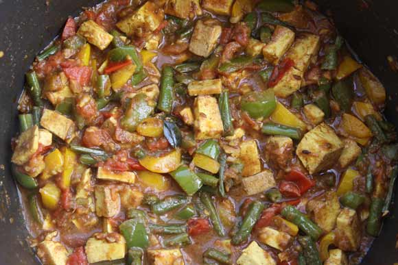 Ayurvedisches Mischgemüse Rezept - Paprika, Bohnen und Tofu in Tomate
