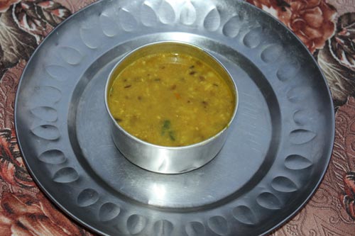 Gesplittete Moong Dal - Gespaltene Mungbohnen