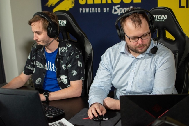 Živit se hraním v Česku lze. Fenomén jménem Sazka eLeague