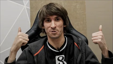 dendi-se-se-svym-tymem-b8-poprve-probojoval-do-grandfinale