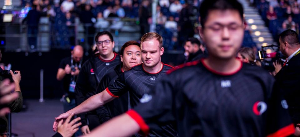 EternaLEnVy a jeho nový tím s CCnC