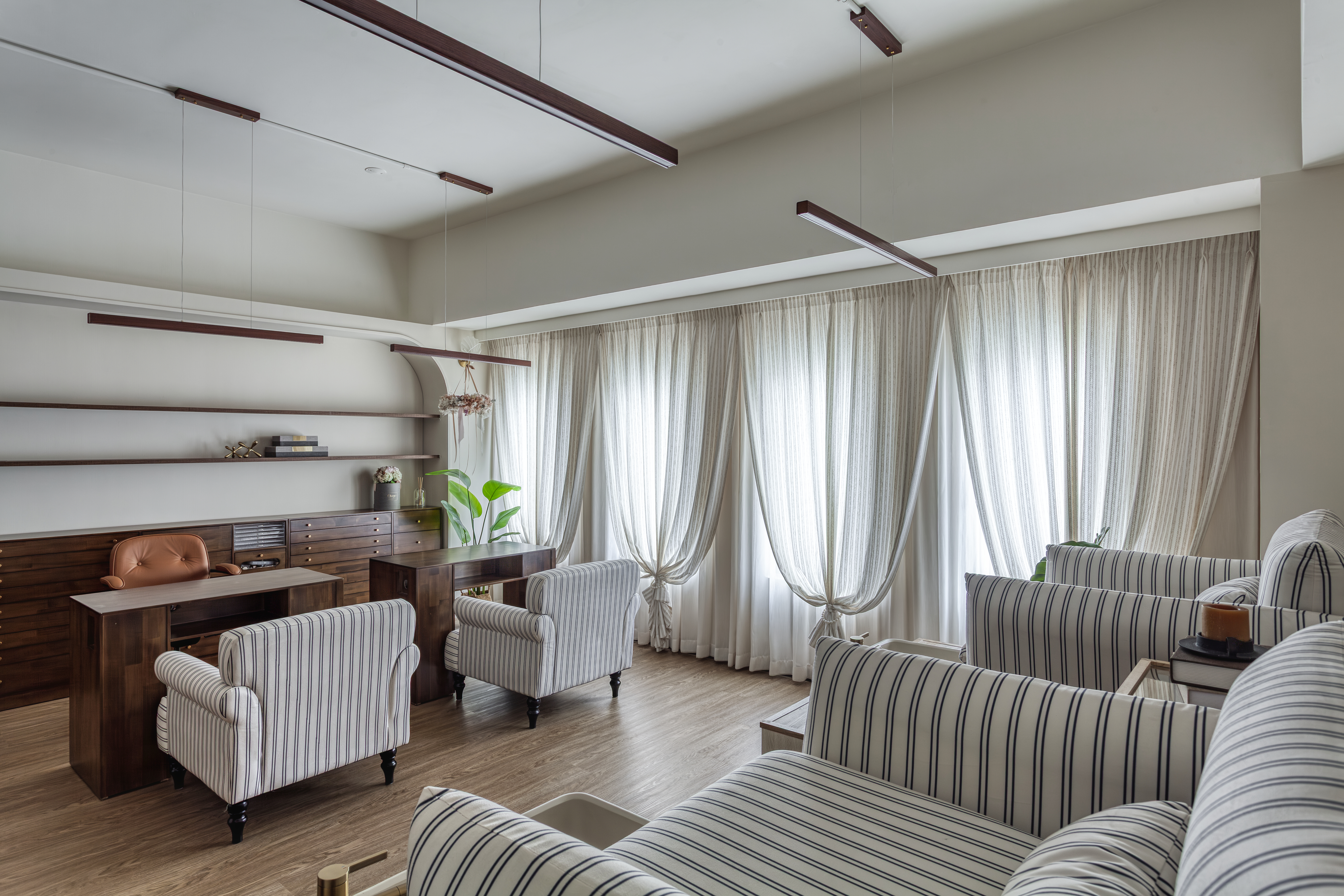 Options Nail Studio