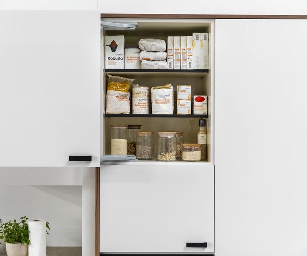 Cuisines adaptées aux pmr - armoire suspendue