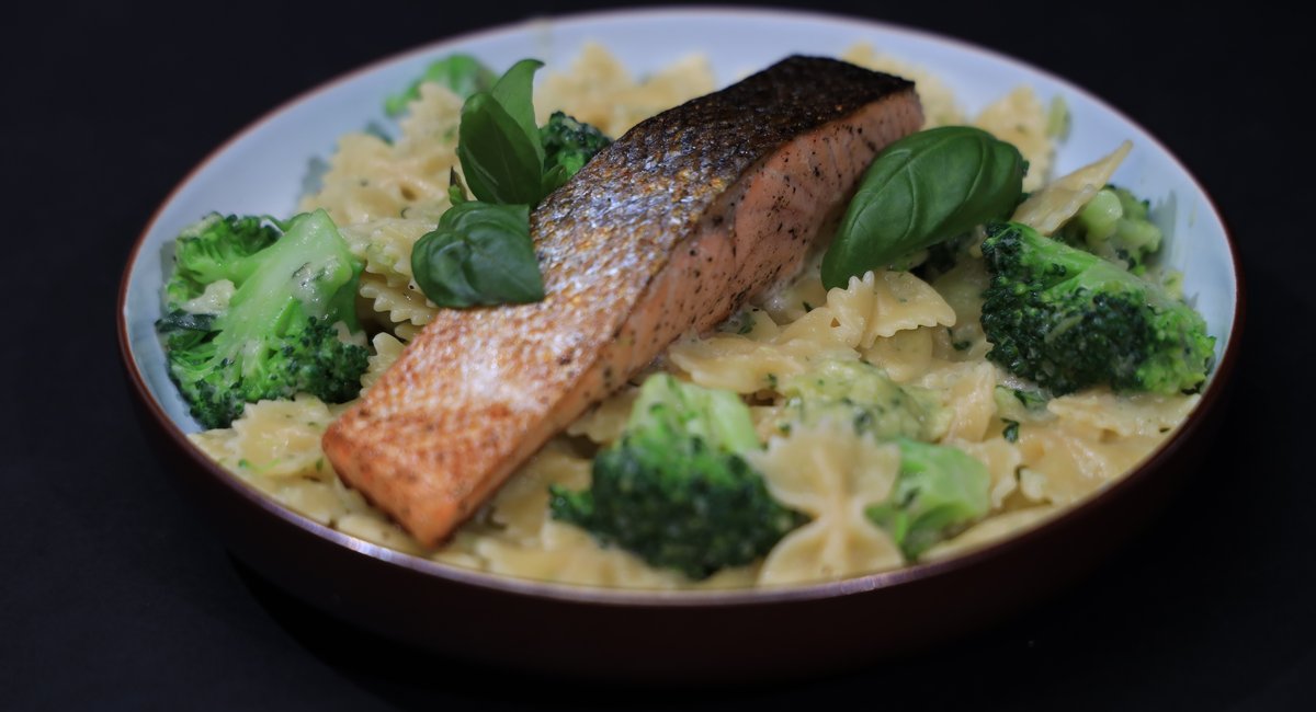 Pasta met zalm en broccoli