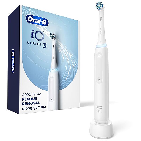 Bàn chải đánh răng điện Oral-B iO Series 3 có đầu bàn chải + $25 Walgreens Cash