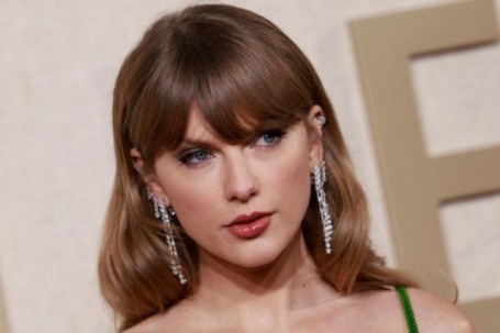 Taylor Swift hủy 3 show diễn vì khủng bố