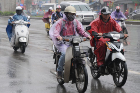 Thời tiết đầu tuần: Miền Bắc có mưa dông, miền Nam ngày nắng