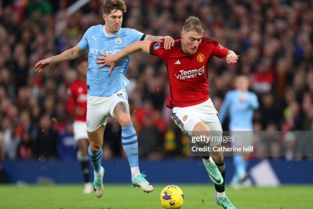 MU thua derby Manchester: Hojlund "kém trình" Haaland, hóa tội đồ của "Quỷ đỏ"