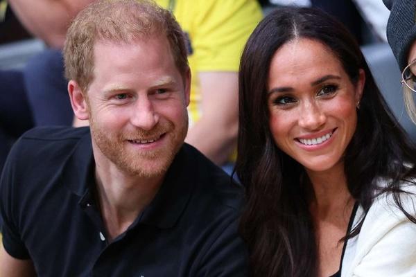 Harry và Meghan lên tiếng về ồn ào ảnh photoshop của Kate