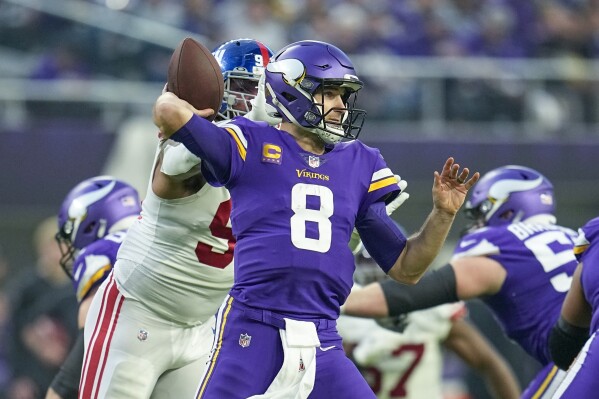 Vikings mở màn với Bucs với Kirk Cousins ​​​​một lần nữa thi đấu cho công việc sau mùa giải này