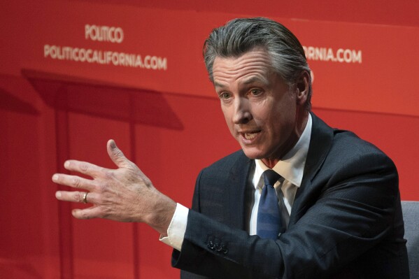 Newsom cho biết California sẽ can thiệp vào vụ kiện ngăn chặn San Francisco dọn dẹp các đồn điền