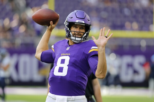 Kirk Cousins ​​quyết tâm duy trì sự bền bỉ của mình vì tương lai của anh với người Viking vẫn chưa rõ ràng