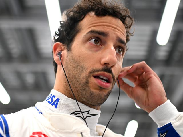 Ricciardo issued warning by Red Bull