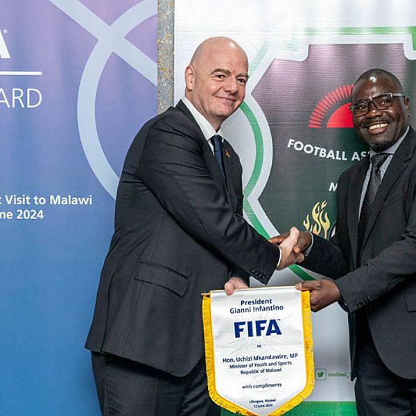 Chuyến thăm của giám đốc FIFA Malawi lần đầu tiên, gửi lời chia buồn qua Phó Tổng thống quốc gia