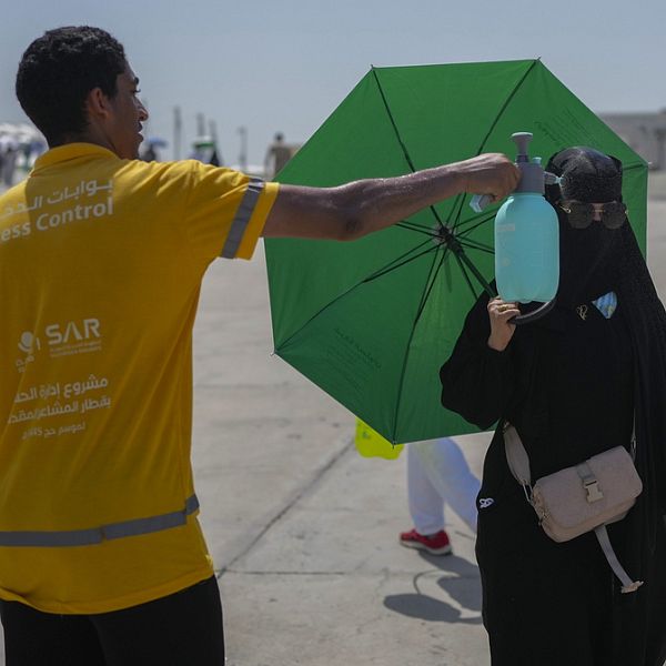 Hàng trăm người chết trong cuộc hành hương Hajj ở Ả Rập Xê út giữa cái nóng dữ dội