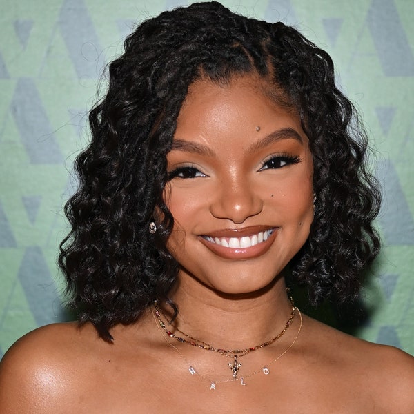 Đa màu của Halle Bailey Các cây đinh không thật sự đi cùng nhau — nhưng theo cách tốt nhất