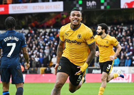 Chelsea thua muối mặt trên sân Wolves