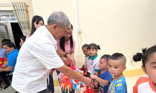 Biên cương “Đêm hội trăng rằm”