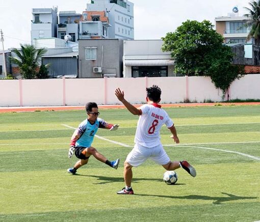 Phát triển bóng đá phong trào