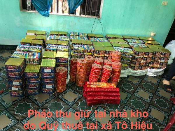 Triệt phá ổ nhóm mua bán pháo tại Hà Nội, thu giữ gần 01 tấn pháo nổ