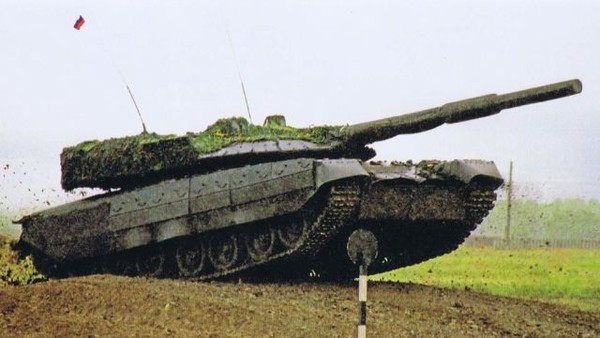 Xe tăng T-100 bí ẩn sẽ thay thế T-14 Armata trong Quân đội Nga?