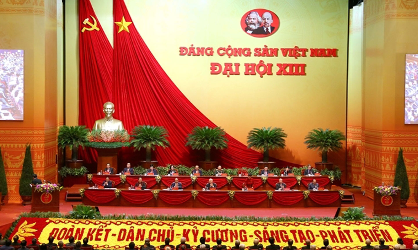 Nhân dân biết cả đấy!