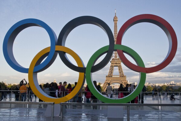 Pháp giảm quy mô lễ khai mạc Paris 2024 xuống còn khoảng 300.000 khán giả