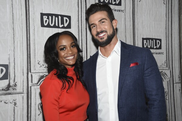 Chồng của ‘Bachelorette’ Rachel Lindsay, Bryan Abasolo đệ đơn ly hôn sau 4 năm chung sống