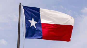 Tòa án tối cao quyết định không cản trở luật Texas về việc quản lý trang web khiêu dâm