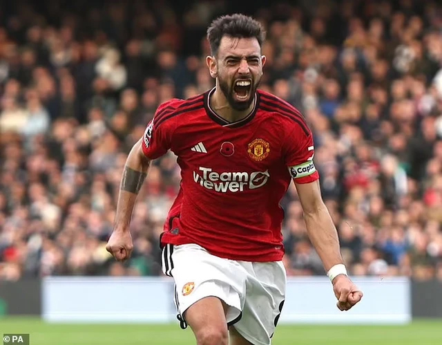 Bruno Fernandes cam kết gắn bó với Manchester United