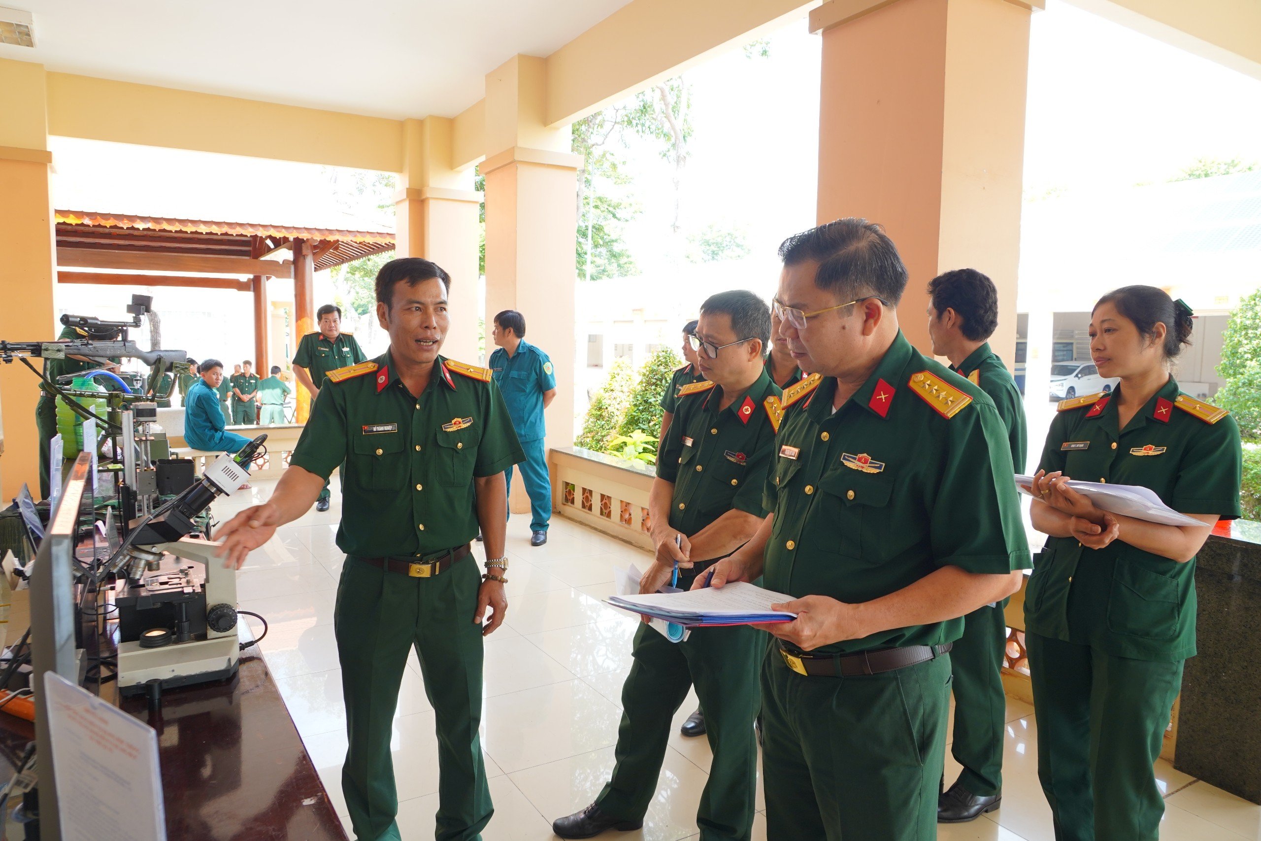 Bộ chỉ huy Quân sự tỉnh: Trao 9 giải mô hình, sáng kiến cải tiến kỹ thuật