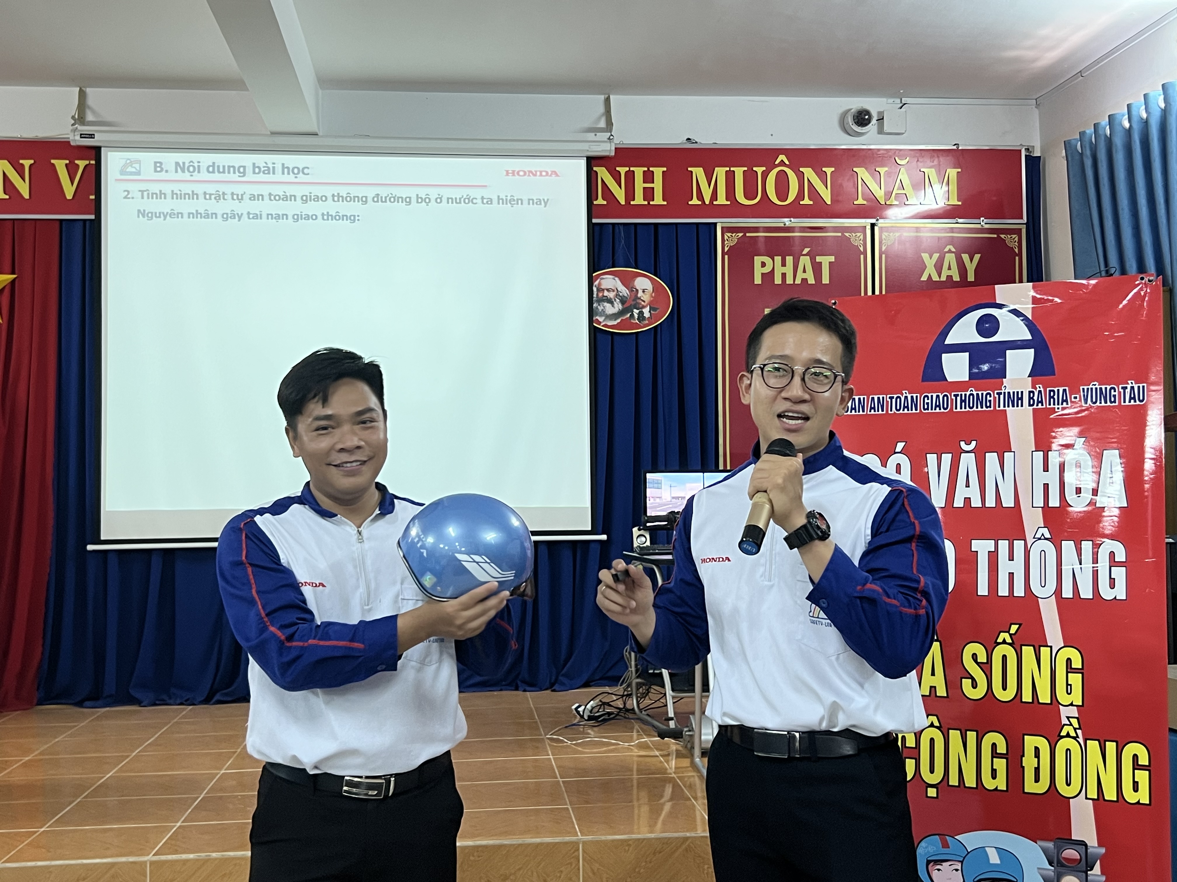 Tuyên truyền an toàn giao thông cho 150 học sinh