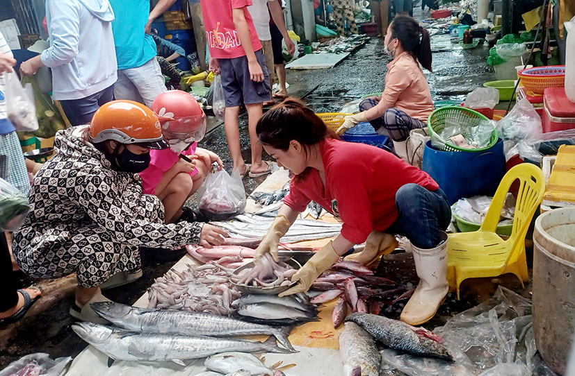 Giá rau xanh, hải sản tăng